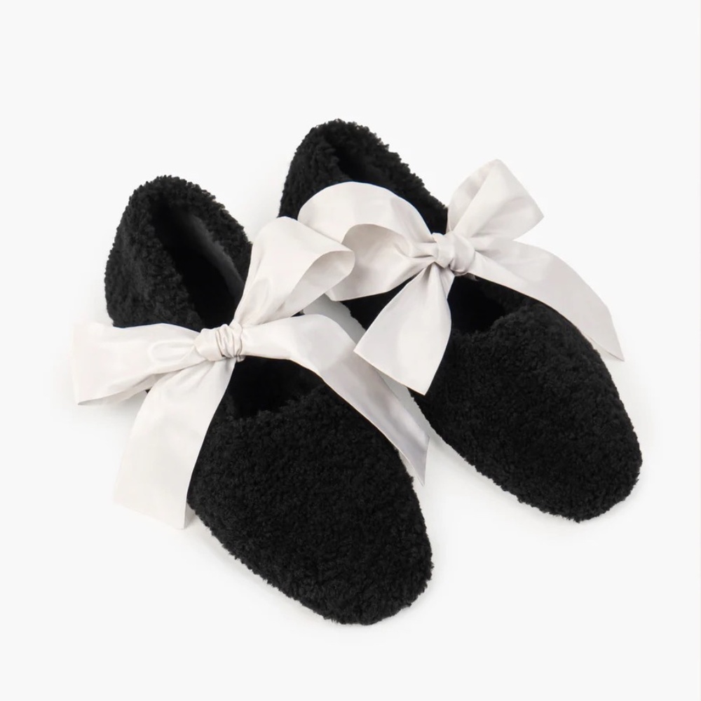 NWT Sleeper Lulu Shearling Slippers with Bows & Dust Bag - size 40